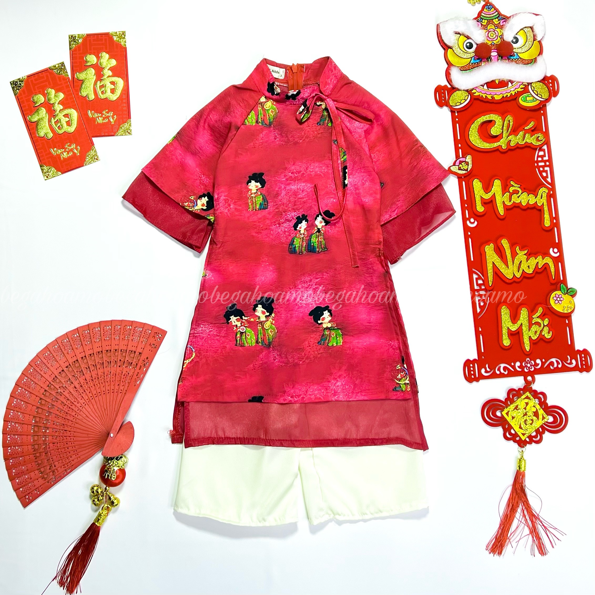 Set áo dài tơ đỏ cô gái