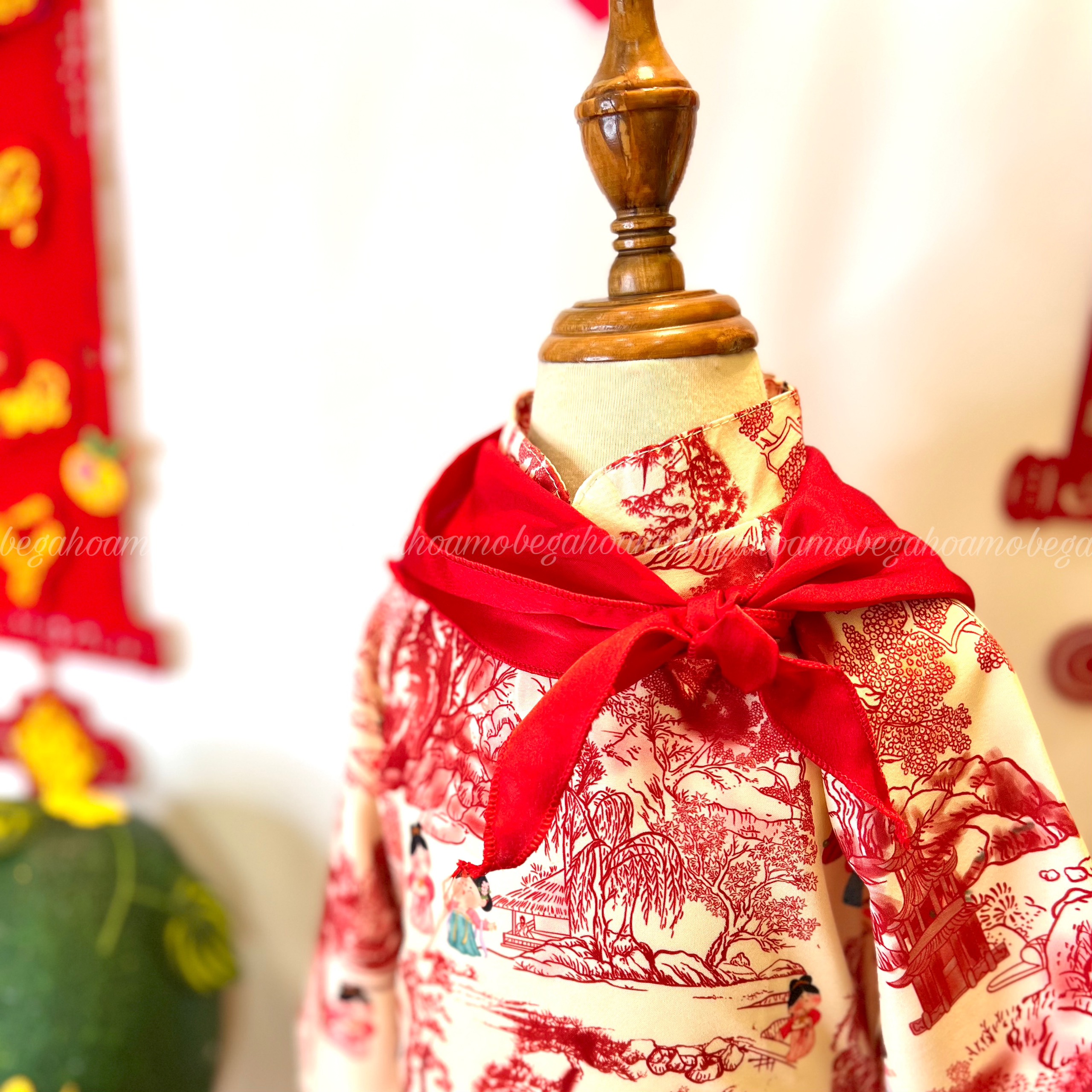 Set AD cô gái kèm khăn đỏ