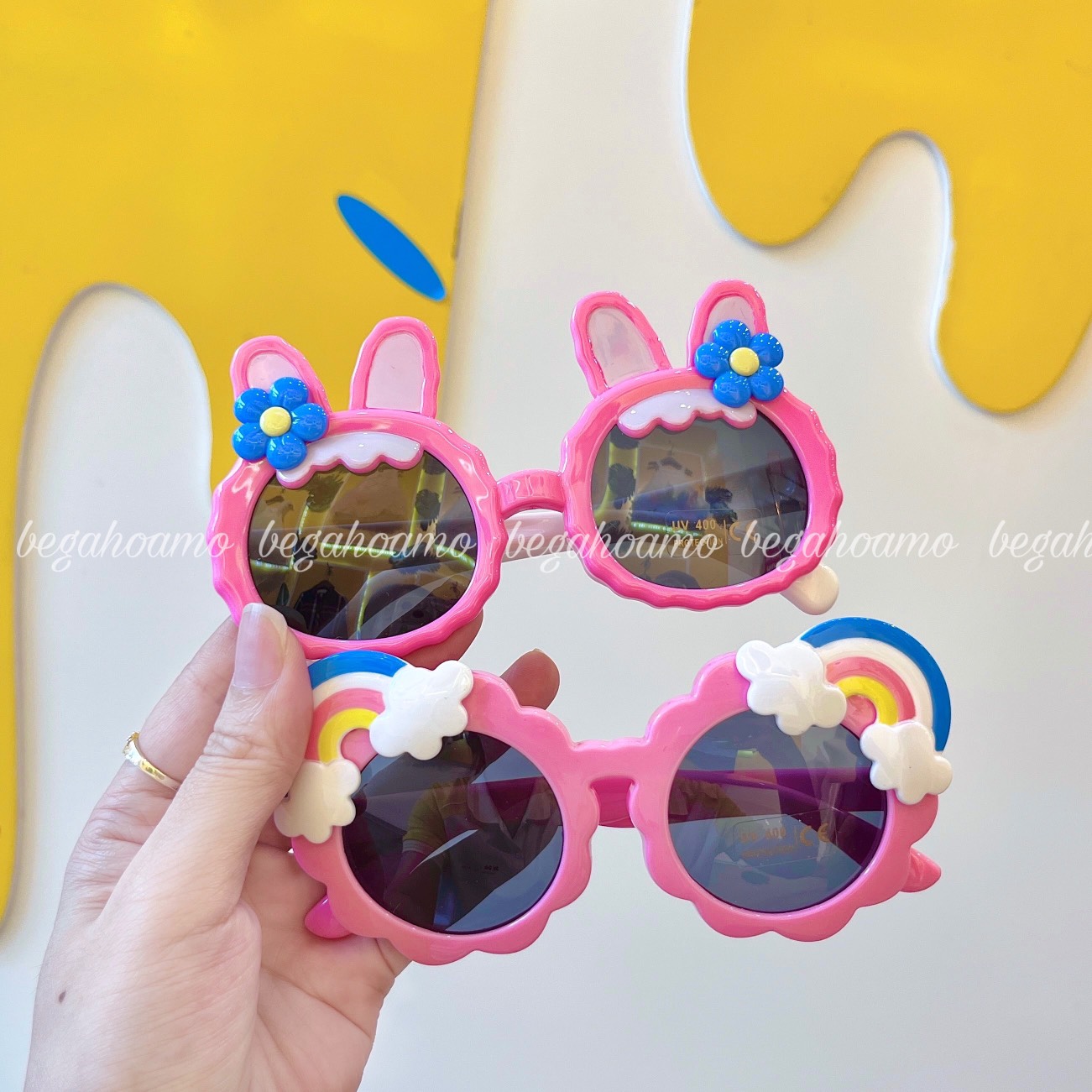 Kính mắt tròn hoạ tiết