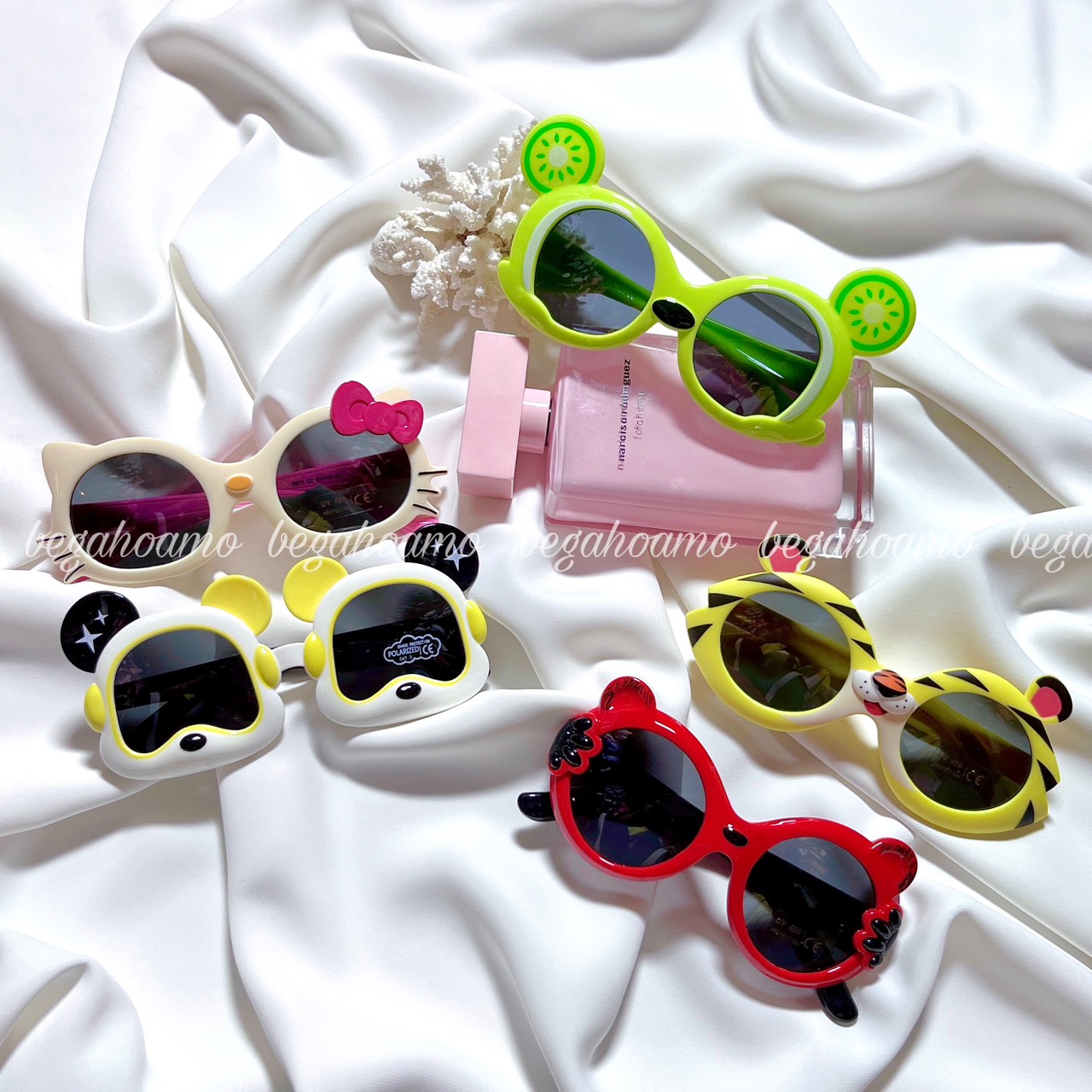 Kính mát hoạt hình