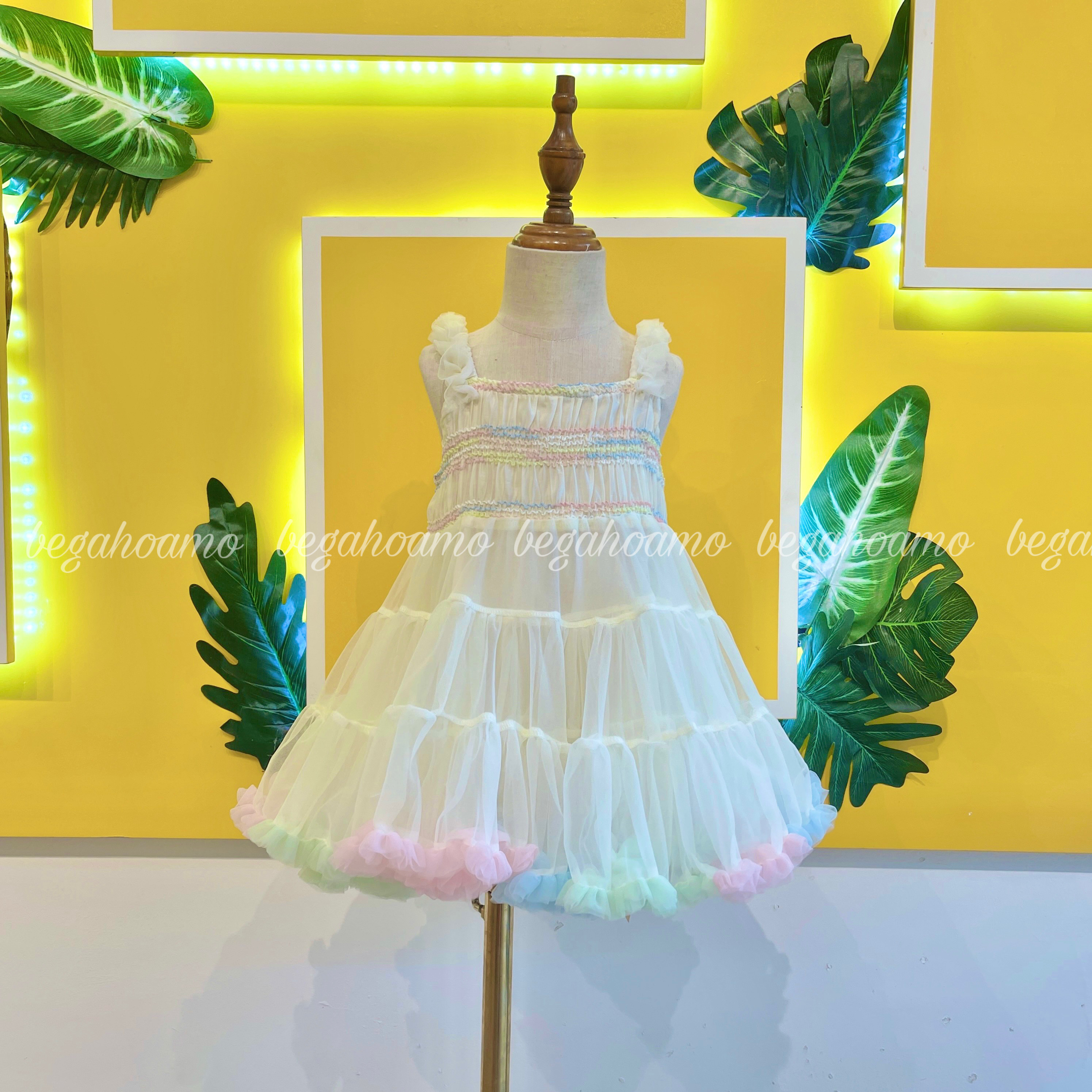 Váy 2 dây voan sắc màu