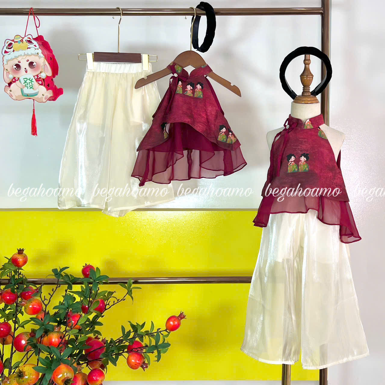 Set yếm đỏ cô gái kèm xước