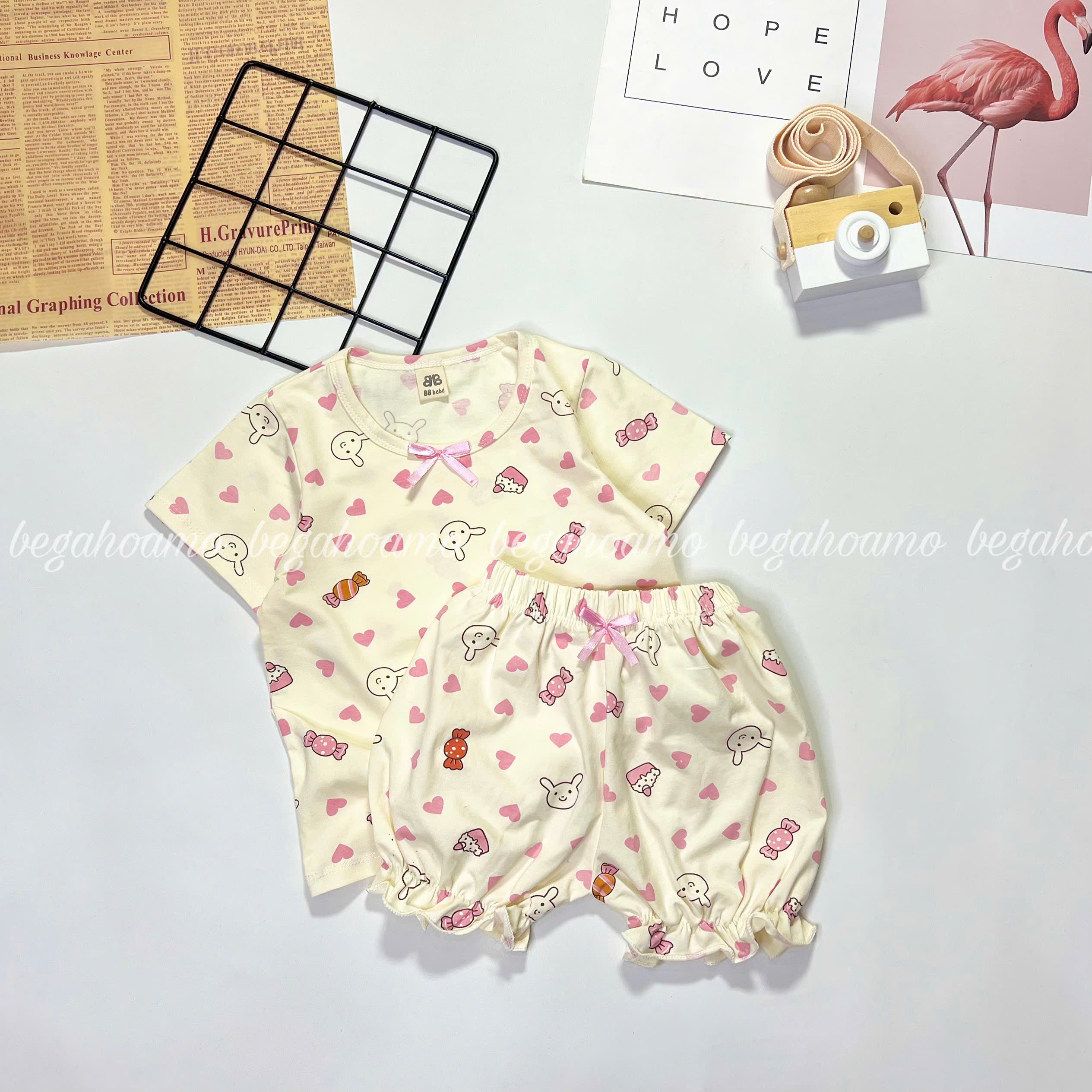 Bộ bé gái quần bèo