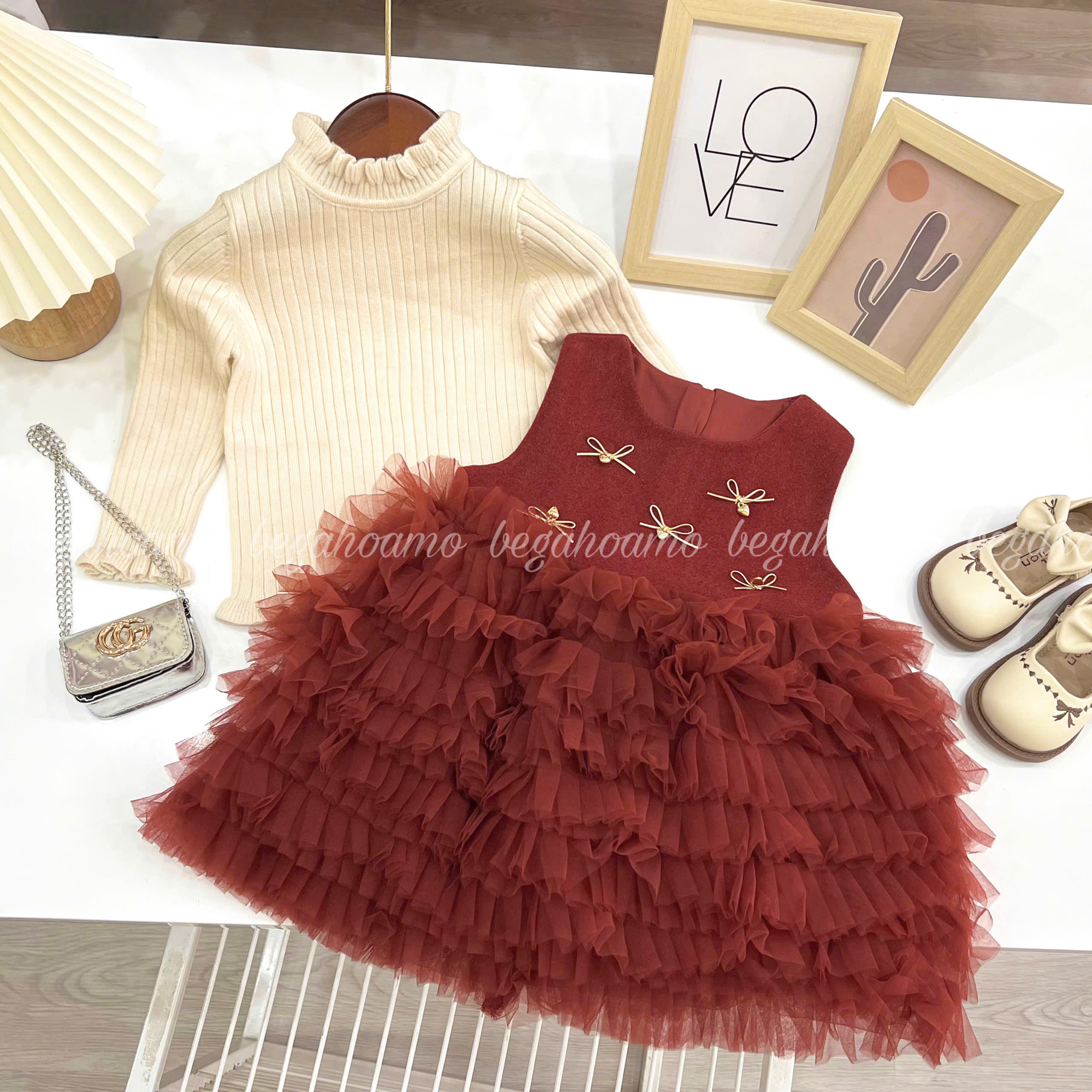 Set dạ đỏ tầng voan nơ tim