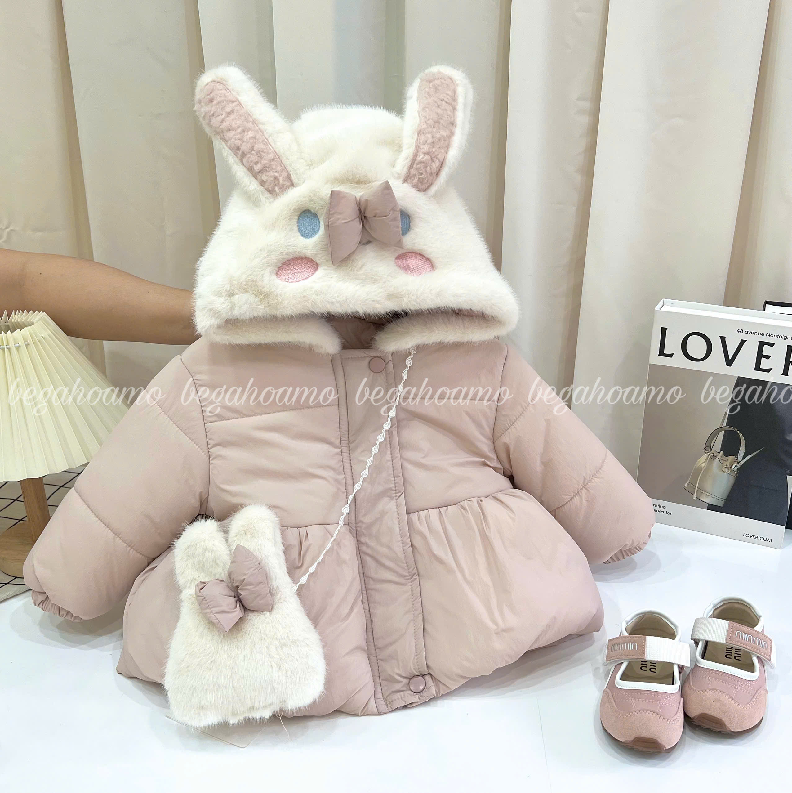 Áo Phao thỏ kèm túi siêu nhẹ