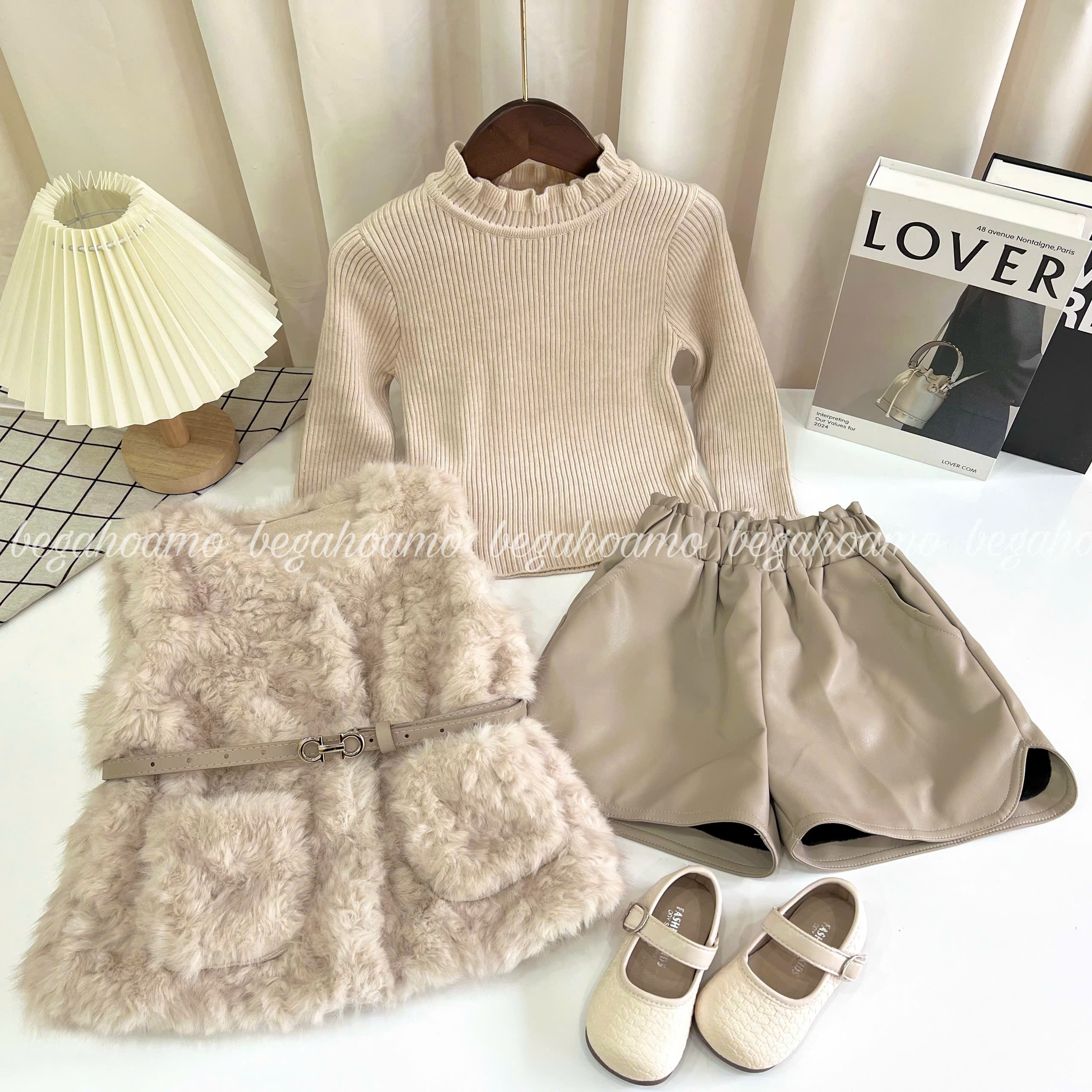 Set 3ct lông kèm đai + chân váy